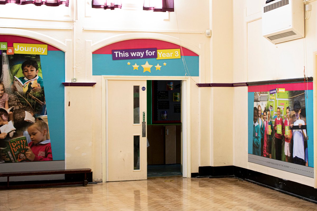 tsfe_creative's tweet image. It's been great working with Luton Junior School to support them in producing their wall graphics.  Can't wait to get started on their next project. #graphicdesigners #thinkingcreative