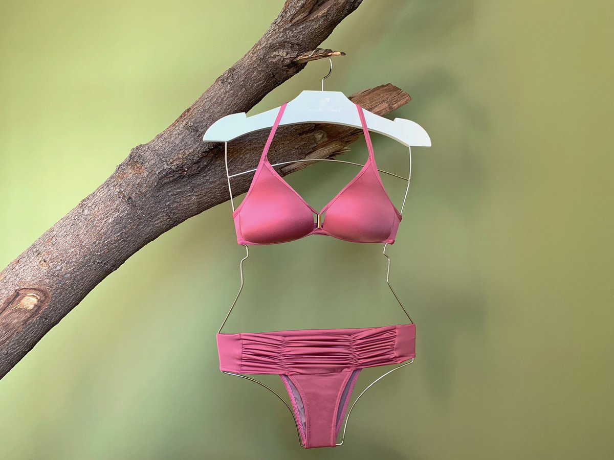 joaninhabrasil's tweet image. Top Torre e Tanga Vix na cor Valência combinação perfeita para os dias de sol!
#joaninhabrasil #colecaorevoada#modapraia #biquini #combinacao #amobiquini #feitonobrasil #beachwear