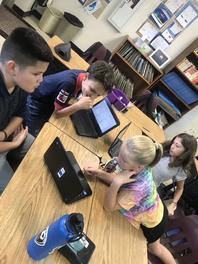 denise_holmes4's tweet photo. SV 4th graders using Quizlet Live to review for their Water/Weather end of unit test. @SVViperPride @DVUSD https://t.co/SHQuJSJBOk
