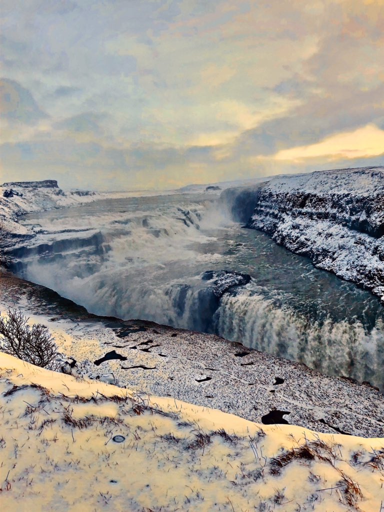 sl2016_sl's tweet image. It’s #waterfallwednesday - share your favourite pics of waterfalls!  Here’s the gorgeous #gulfoss to kick things off.  #waterfalls #GoldenCircle #iceland