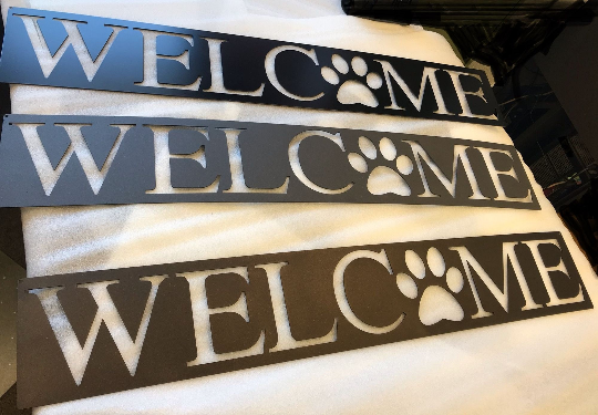 FrigoDesign's tweet photo. We have expanded our offerings into custom home decor! We recently attended the Canine Carnival in Syracuse and brought along some pup-themed examples of our home decor! Everything can be customized! https://t.co/F5RW9pJs3l