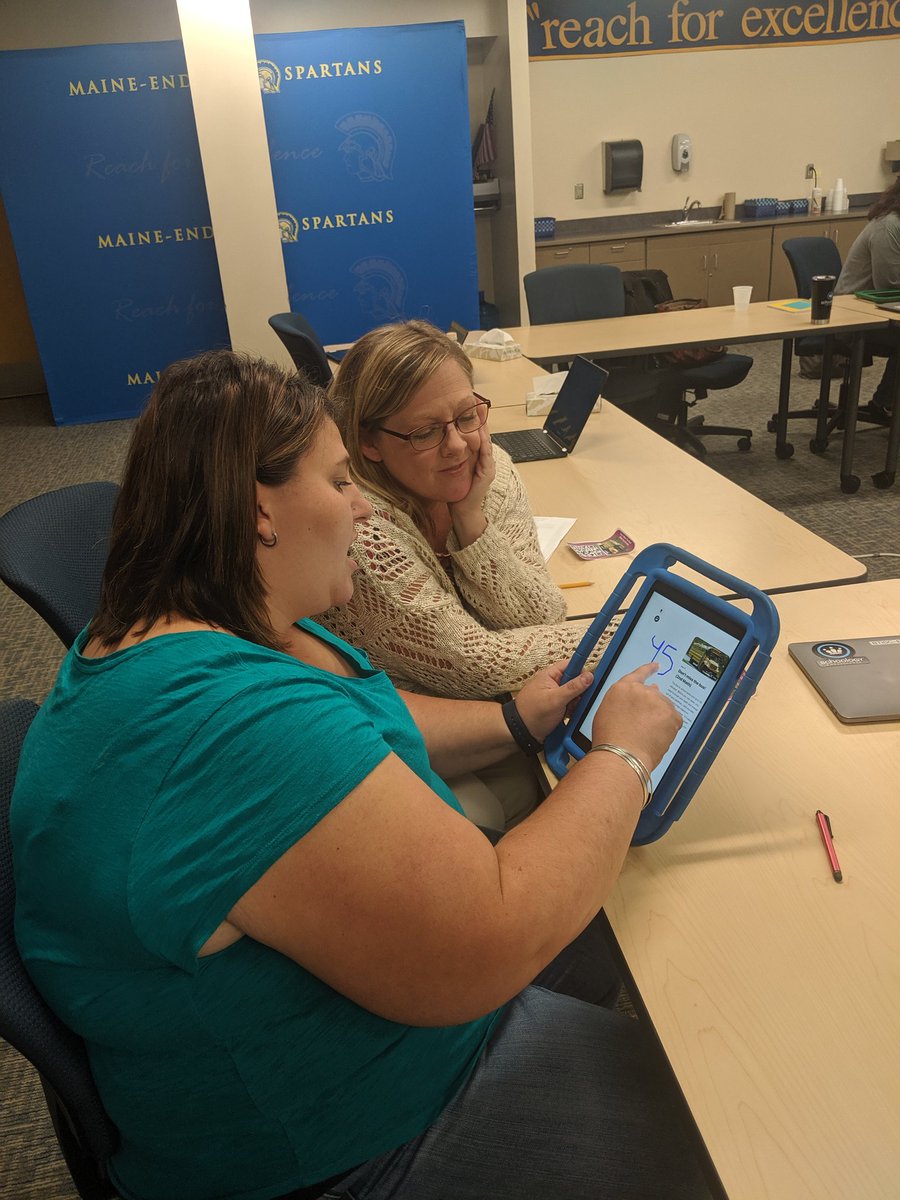 ekoval9's tweet image. @MECSDSpartans #2ndGrade TS experiencing stations using @Google #expeditions and @Flipgrid. @MrChemGeek @tech_letics #BTEdTech #PLIC