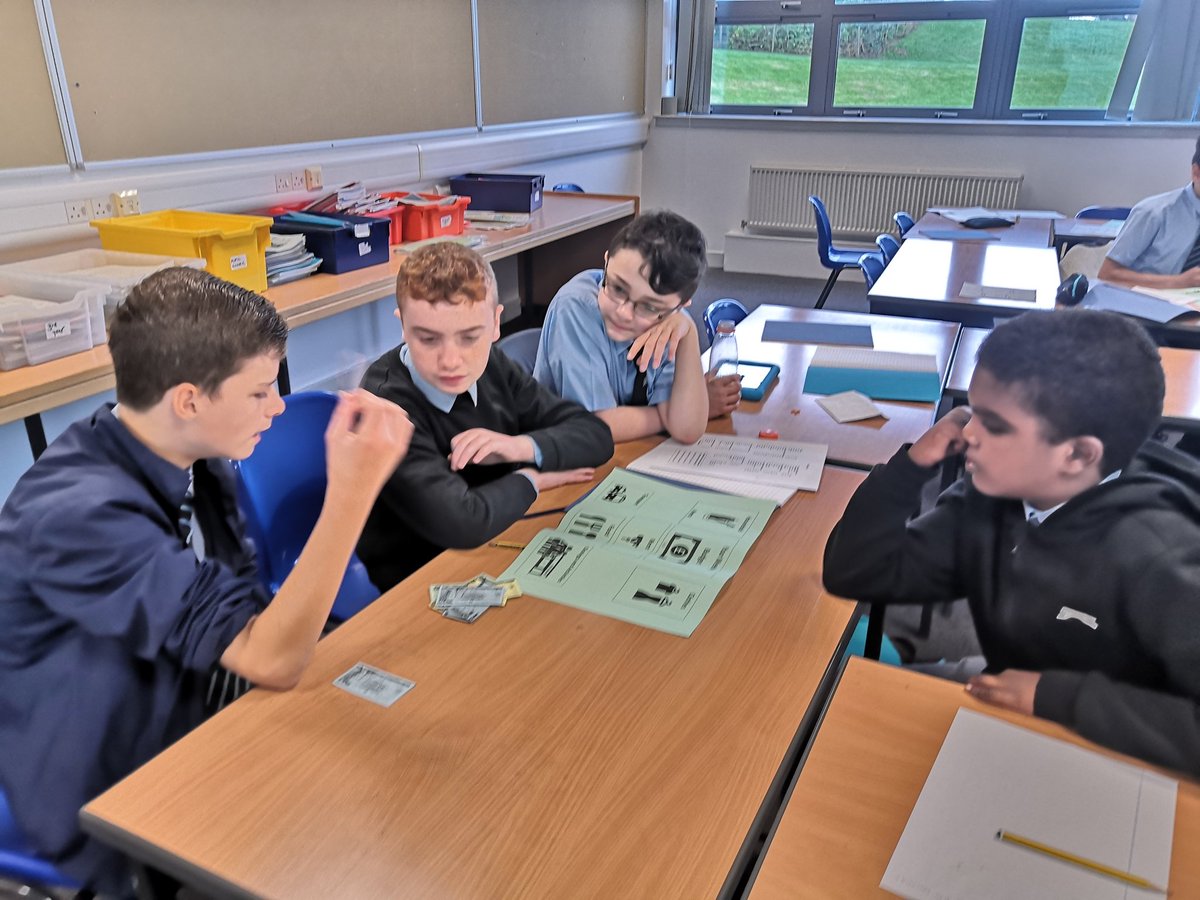 RacShe1001's tweet photo. This morning the S2s understood life on the poverty line by doing the weekly budget for a family of 4. Many found it hard to make sacrifices @GracemountHigh @globalgoals https://t.co/vbi9h3LeCJ