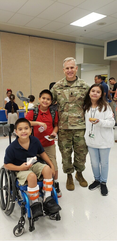PrincipalCrosby's tweet photo. #FLDadsAtSchool @sunsetlakeselem  @browardschools https://t.co/3zWBY88t9q