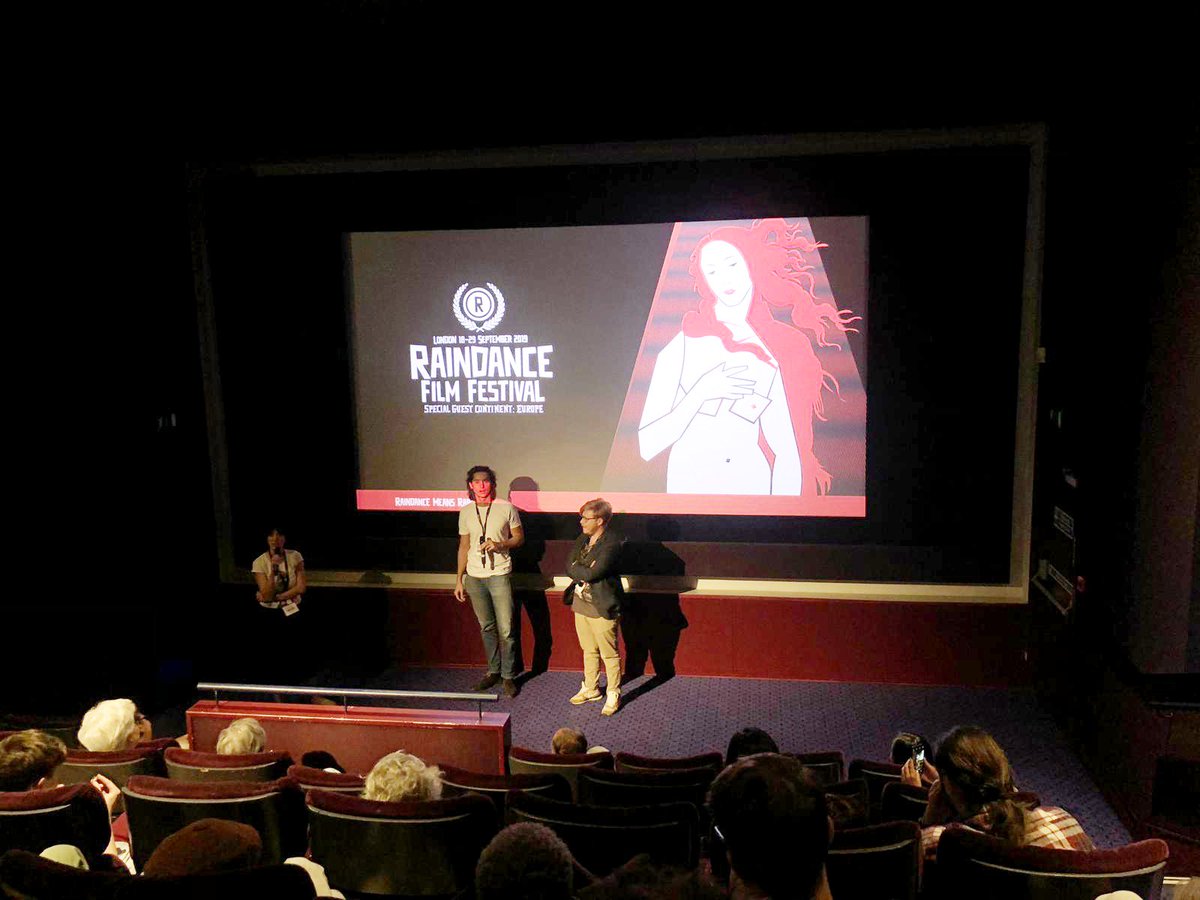 “Il sindaco”, il primo film de #LeIene, è stato ospite a Londra al Raindance Film Festival, uno dei più importanti per il cinema indipendente. “È stata la prima proiezione in lingua inglese e la sala era piena” ci dice felice <a href="/vardera_la/">Ismaele La Vardera</a> . E anche noi siamo felici 😎