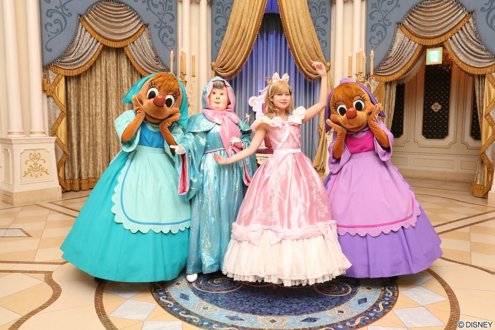 Yu No Twitter 東京ディズニーランド仮装プラス プリンス プリンセス 昨年に引き続きどの回も素敵な時間を過ごさせていただきました キャストさんへの感謝と写真買いました報告をこちらに 仮装プラス ラプンツェル エルサ シンデレラ フォトキー