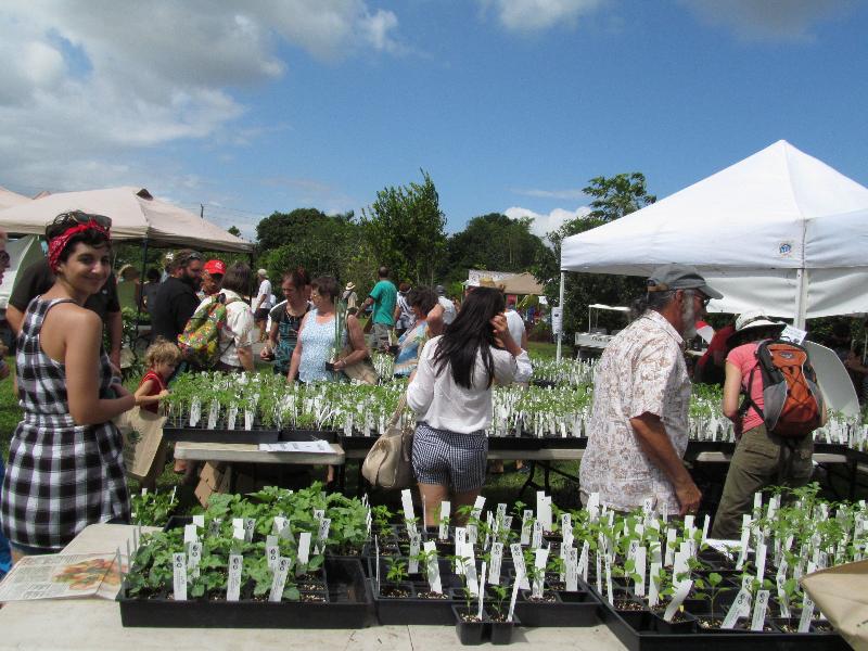 BeeHeavenFarm's tweet photo. 7th Annual GrowFest! is Oct 19-20, 2019 VENDORS Apply NOW - time's running out https://t.co/FxWPCH7XxE https://t.co/l6yjspCqxX