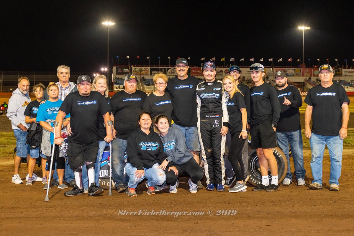POWRi_WAR's tweet photo. For the first time in POWRi @Lucas_Oil WAR Sprints history, we’ve got a two-time champion &amp; he did it in back-to-back fashion.

19-year old @Kreisel90 of Warsaw, MO finished another title run over the weekend in his Smith Motorsports No. 90!

Read More ➡️ 
https://t.co/aRWbjrVjrF https://t.co/oqbcDJbqkh