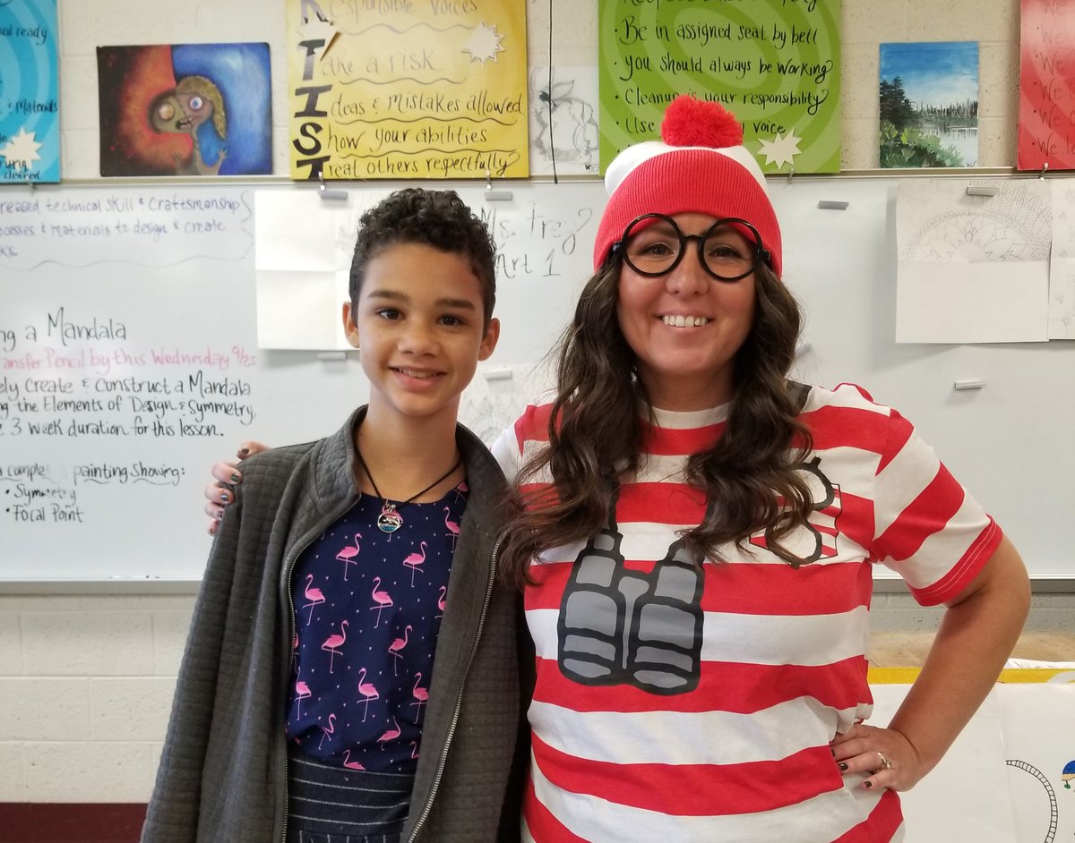 curlsss3's tweet photo. Wacky Wednesday at school...Where's Waldo? Some of my students thought I was Santa Claus today :) #YeahImAGriffin #BigBlueOnTheMove #Hamilton_GMS #heARToftheblue https://t.co/6JzugNpFIn