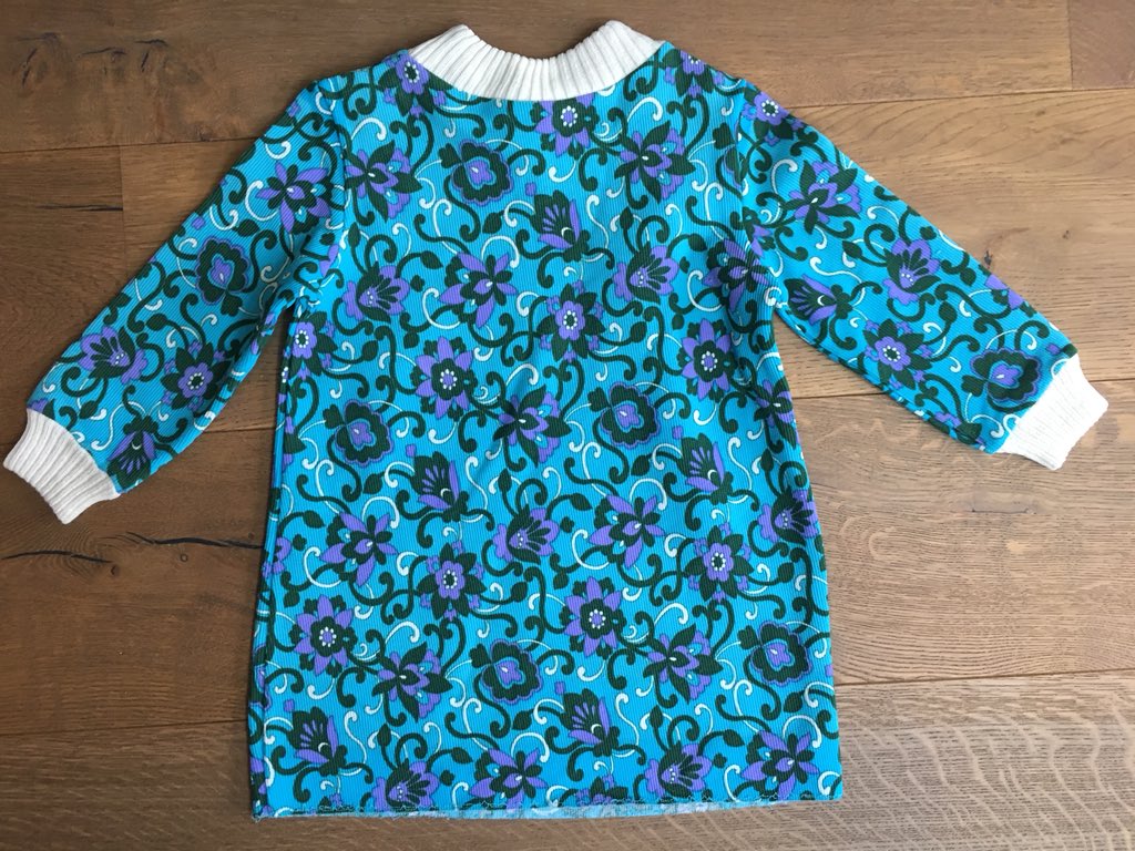 Auctionfairies's tweet photo. Vintage 70s girls dresses just added to our Ebay store today .#ebayresellers #70sprops #70sclothes
https://t.co/Za0TWYcbHV https://t.co/PL4Uw7CIUW