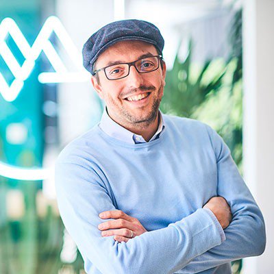 ComVision2023's tweet photo. Les intervenants de #ComVision19
Tendances web 2020 - Cedric Cauderlier, Mountainview agency @Cedricc_be https://t.co/CehUWeL0xF