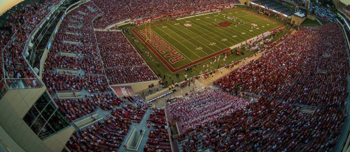cantguardjaee's tweet photo. Blessed and Honored to have received an offer from university of Arkansas 🔥🔥 @coachchadmorris @coachjstepp @truebuzzgroup @FootballDesoto @CoachSweeny @drobalwayzopen @DannyWest1 @247Sports #YACITY https://t.co/OGvcWwHQP3