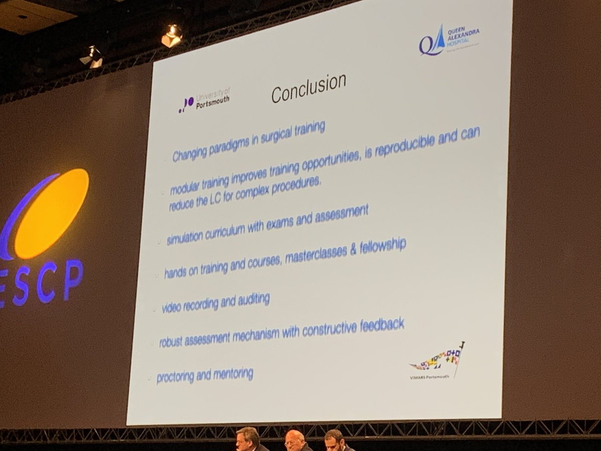 How to become proficient in #robotic colorectal surgery - great session and speakers @escp_tweets #ESCP2019 modular training is key, similar to laparoscopic surgery - know your anatomy and your radiology.. a robotic surgeon still needs to be a laparoscopic as well as open surgeon