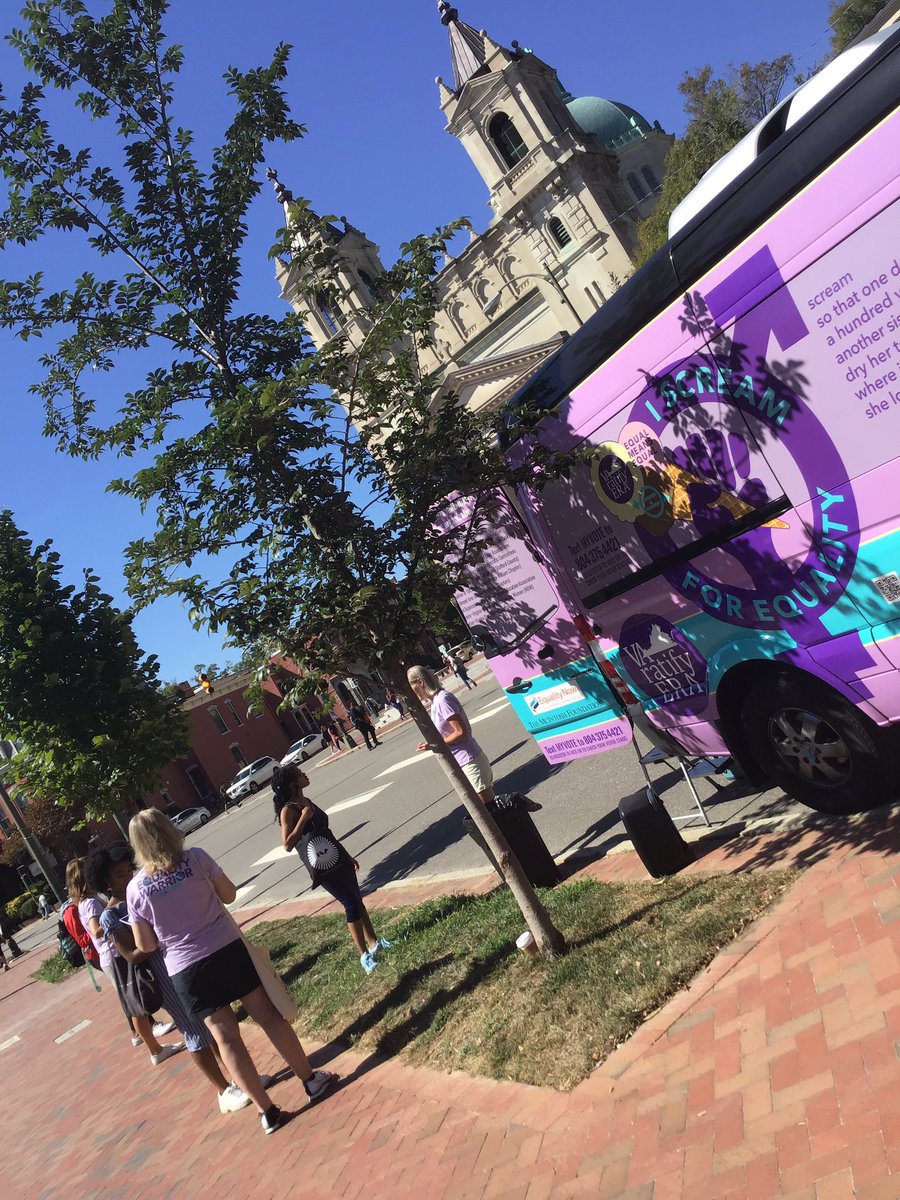 iScreamEquality's tweet image. Here with @NextGenAmerica at @VCU @MonroePark talking @ERA and checking voter registration now till 1pm @VAratifyERA Come get your free ice cream!