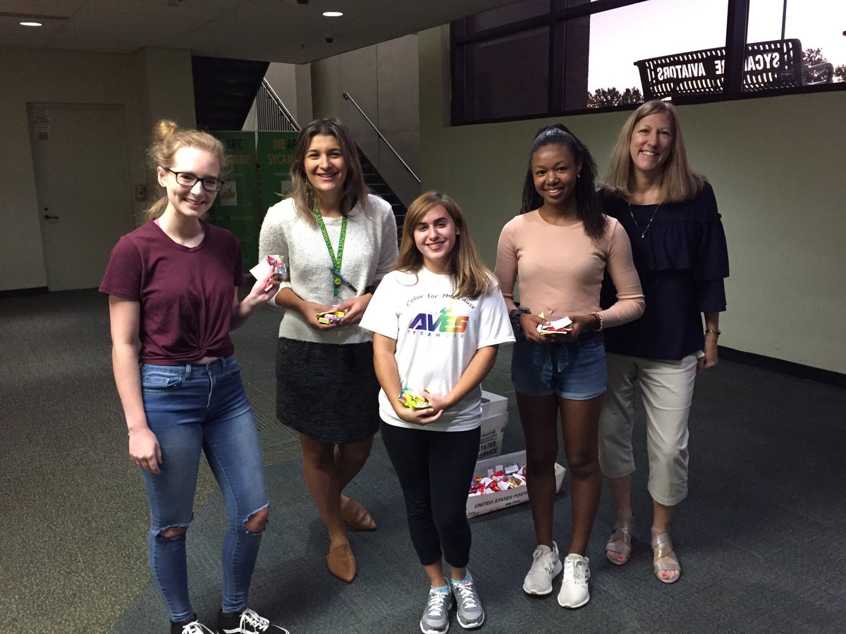 Awesome team of Aves welcoming students to school! #startswithHello