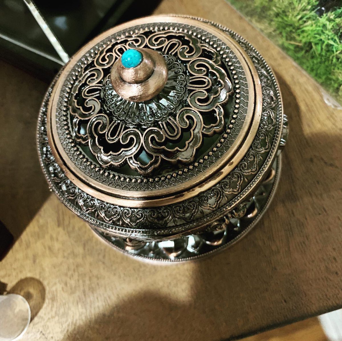 MarioCu3rv0's tweet image. ~Energy~
#ithinkdifferent #overstand #kos #knowledgeofself #k.e.y #keepeducatingyourself #chakras #whitesage #smudging #aromatherapy #himalayanincense #tibetanincenseholder 😤♻️♒️🌞🌚