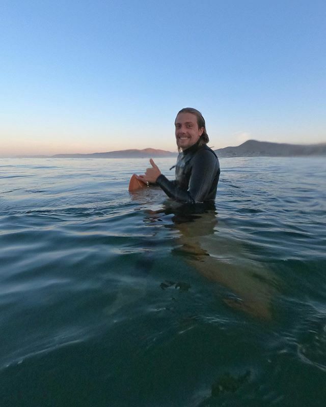 dustinwise's tweet photo. #30daysofdawn. DAY ✌️. Wez with the seal of approval on making another morning sesh. https://t.co/D6z3A4tTFR https://t.co/A3tPfU4o44