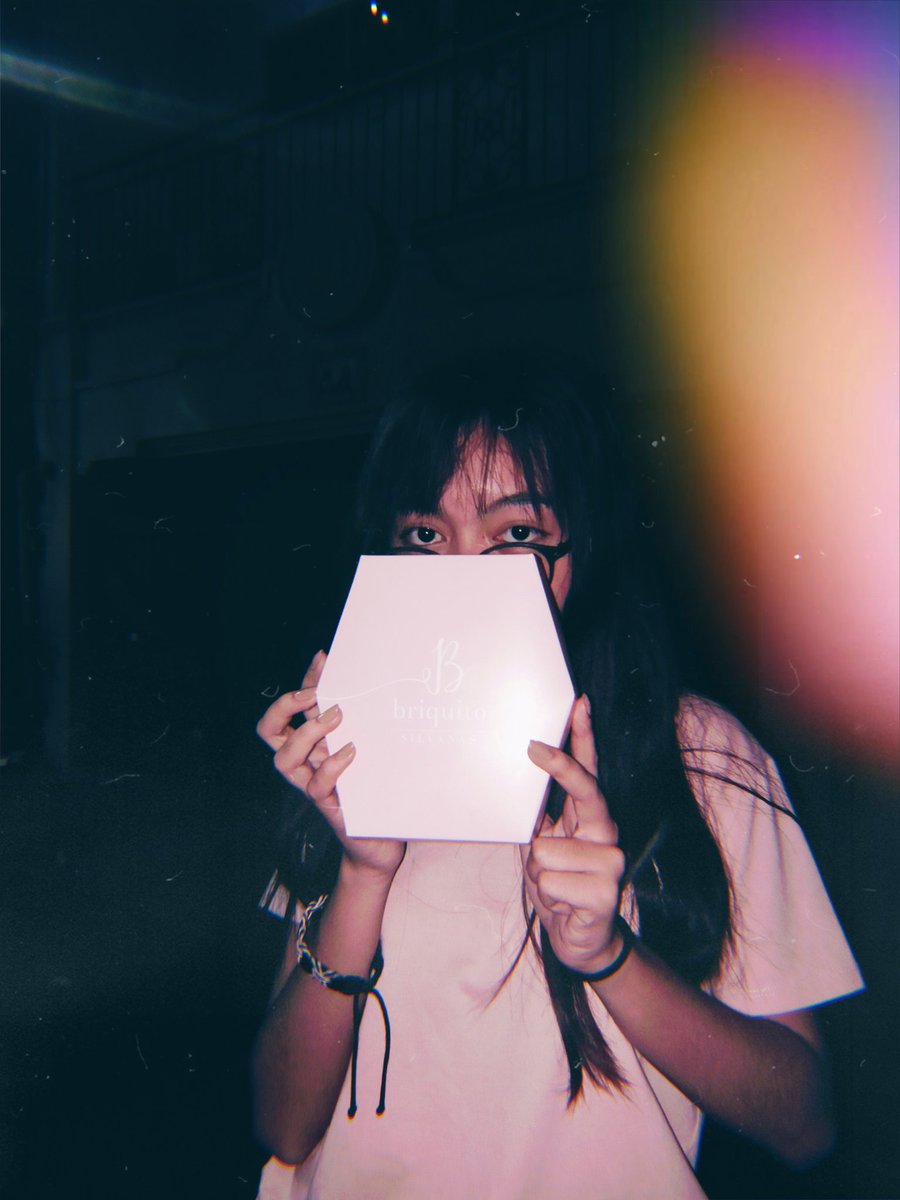 therealfranzu's tweet photo. HAPPY 5TH MONTHSARYY BYY!! 💕💖
I LOVE YOU @maskeithtape 😘💗💝💟 https://t.co/BepA9dVNL5