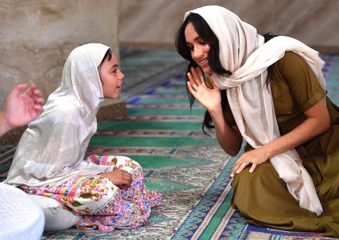 Lord Daniël Kissypants tweet media