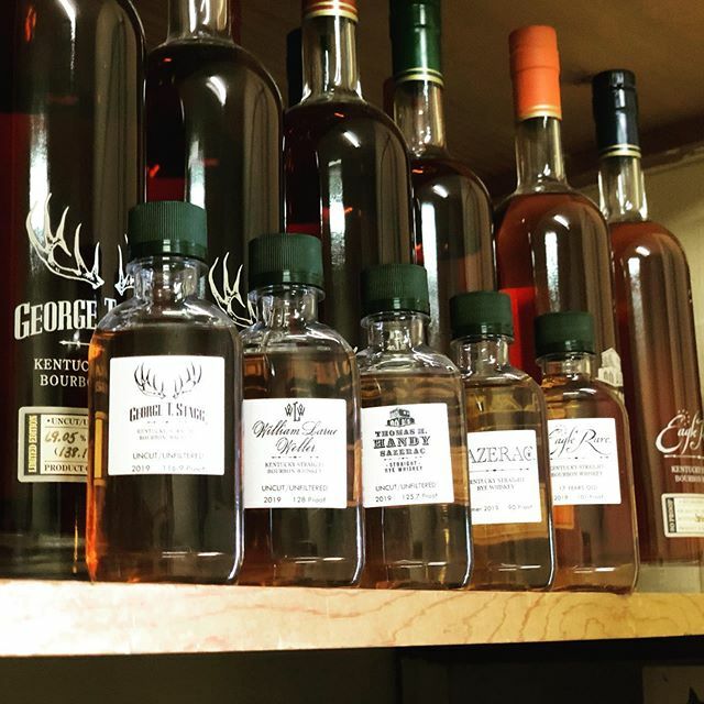 Bourbonrcom's tweet photo. Time to review the 2019 Buffalo Trace Antique Collection. Join my live tonight at 9 EST in the Bourbonr Facebook group! •
•
•
•
•
#bourbon #bourbonr #whiskey #btac #fallbourbon #rarebourbon #bourboncollection #georgetstagg #weller #williamlarueweller #sazerac #thomashandy https://t.co/OOaD7JJja0