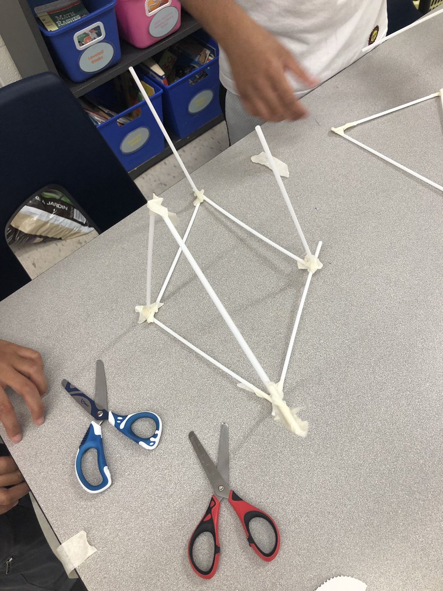 Ms_JRutherford's tweet photo. Straw Structures!! Working on stability!! https://t.co/bghCypCYoM