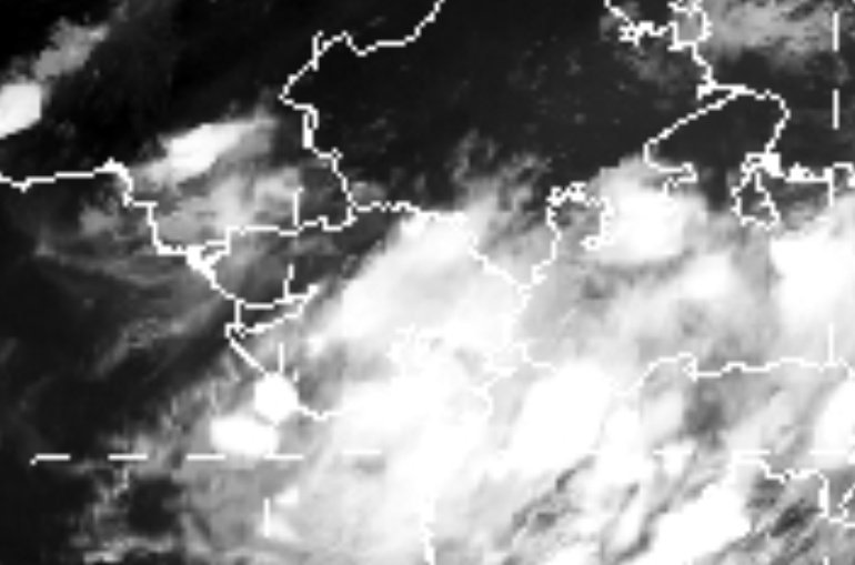 DevelopedSurat's tweet photo. Looks Like #HeavyRain in #South_Gujarat & #River_Tapi #Catchment_Area
#Risky_Matter when #UkaiDam on #344ft ( DangerousLevel - 345 )
#ઉકાઈ_ડેમ જ્યારે #344_ફીટ સુધી ભરેલો હોય , ત્યારે #તાપી_નદી ના #ઉપરવાસ ની નજીકમાં #ઘટ્ટ_વાદળ દેખાય તો #જોખમી_લાગે
@collectorsurat @CMOGuj ji https://t.co/IU6Q5bS9ku