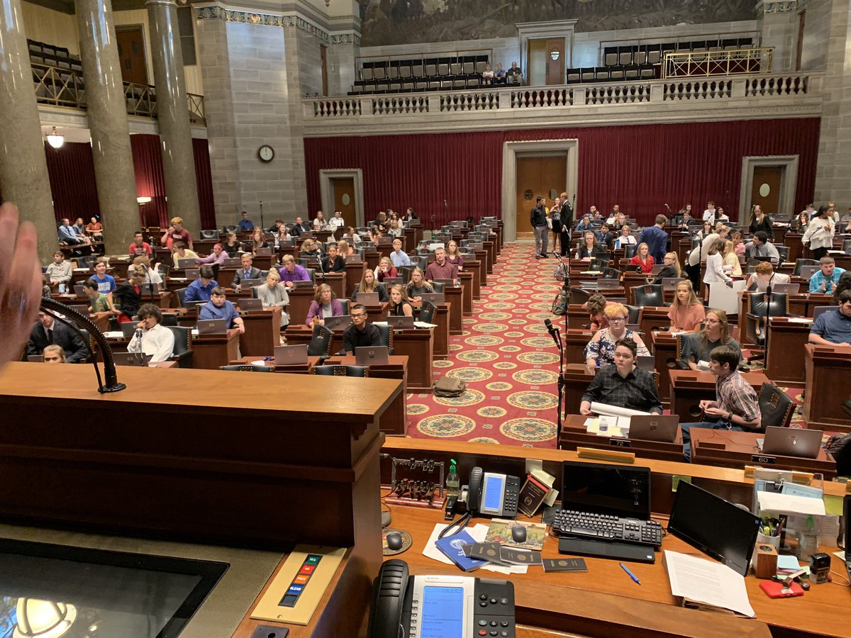 HannahKellyMO's tweet photo. A late but very special shout out to all of the students and staff from across the #141stDistrict that are working hard in the #ConstitutionProject! It was so great to be with you all last week. The view of Missouri’s future from the Dias that day is one that still inspires me. https://t.co/BlgvB69hb7