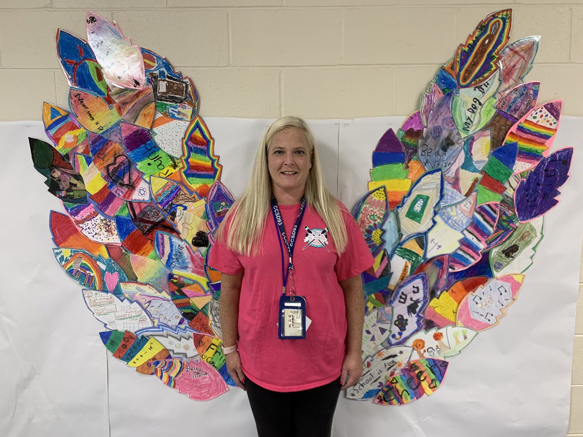 4th Grade Ss at <a href="/RoyDeShane/">Roy DeShane</a> inspired by artist <a href="/kelsmontagueart/">Kelsey Montague</a> and #whatliftsyou! Ss tasked with creating something of meaning. Excited to be able to take a picture with their meaningful artwork! What a beautiful, and thoughtful project Mrs. Gauchat!
<a href="/CCSD93/">CCSD93</a> <a href="/RDPrincipalD93/">RDeShane Principal</a>