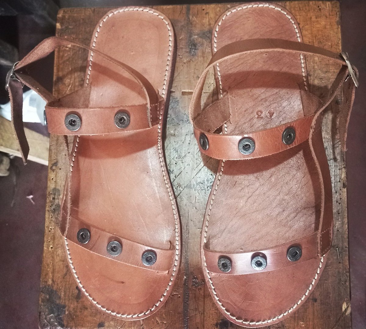 254Strapped's tweet photo. Men's gladiator sandals going for 1500/- only. Get yours #leathersandals #Maasai #malindi #brownleather #Mensfashion https://t.co/fOBzhmz0z6