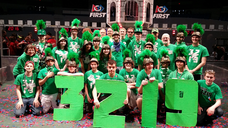 The Sept. Parent and Community Newsletter from Auburn High is now online at spark.adobe.com/page/x1qTvK8E2…