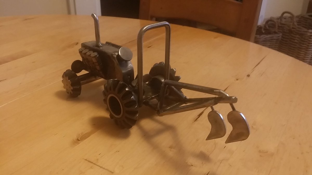 mr_mechnic's tweet photo. Wee tractor and plough was this afternoons stress reliever. Up for sale soon on that etsy thingy and of not sold it will make it to the #cwmcrychchristmasshop in Pumpsaint in December #tractor #plough #modeltractor #etsykerching #upcycled @HandmadeHour @upcyclednews https://t.co/P9a9httdyP