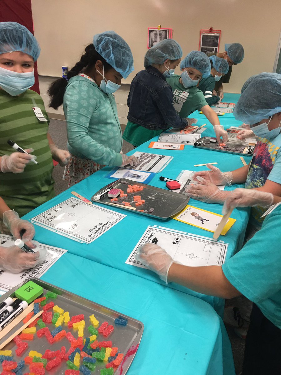 RondaRonnie4's tweet image. Is there a doctor in the house?  Yes! A distributive doctor!  #TeachCent