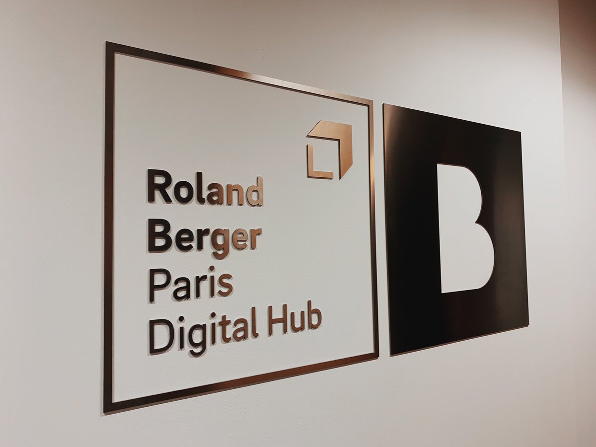 BergerParis's tweet image. Aujourd’hui, nous sommes ravis d’inaugurer notre @RolandBerger #HubDigital, nouvel espace de 500m2 situé dans nos locaux, et pensé comme un lieu d’#inspiration, de #création et d’#échanges.