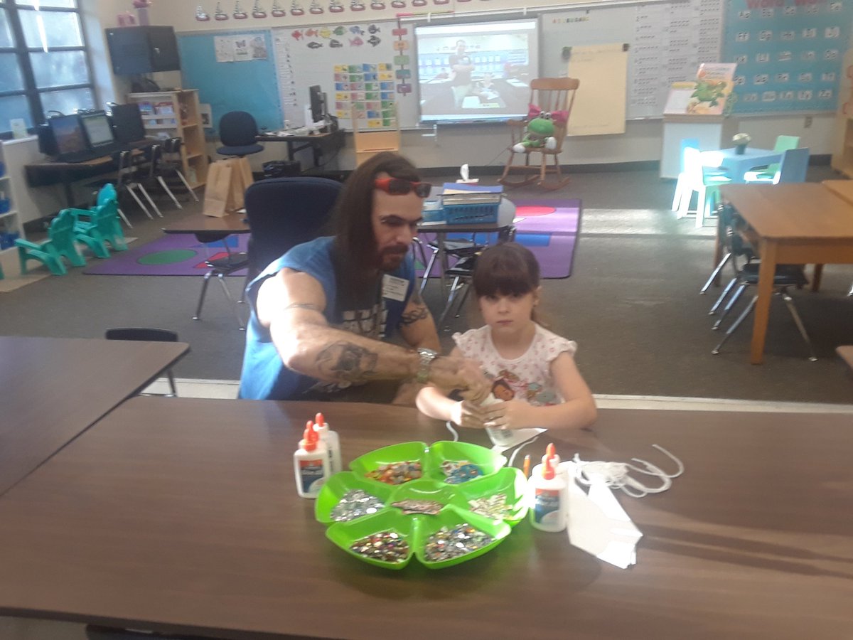 PreKShaffer's tweet photo. More Dad's day fun! #educatinghornets https://t.co/W65i4EJPgu