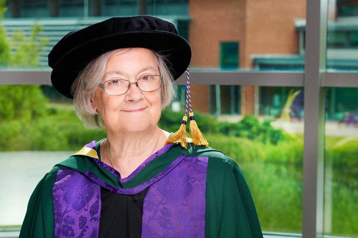 #LadyHale first female President of the UK #SupremeCourt, who was also the first woman and the youngest person to be appointed to the Law Commission, received the award Honorary Doctor of Laws from @edgehill #EHU in June this year