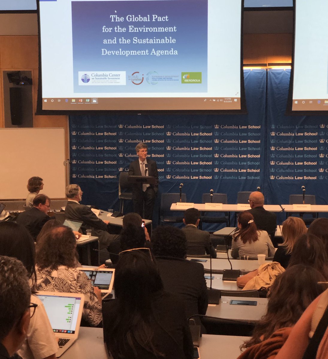 MaiteDuquela's tweet photo. Jeffrey D. Sachs (Director of the Center on Sustainable Development at @Columbia) and María F. Espinosa (President of the 73rd Session, @UN General Assembly) introducing The Global Pact for the Environment and the Sustainable Development Agenda #PactEnvironment #GlobalPactCU https://t.co/E9D2oncYJj