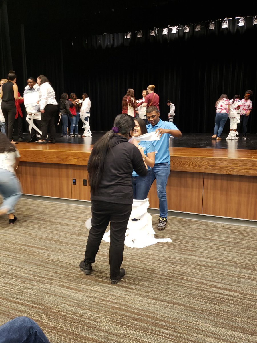 AmieT1999's tweet photo. 2019 FCCLA Fall Leadership 
Texas FCCLA: Our Legacy, Your Future #teambuilding #BlansonReady #blansonbold @BenIbarraCTE @RomaGuerra2 @BlansonCTEHS @AldineCTE https://t.co/hRCzBH2X2g