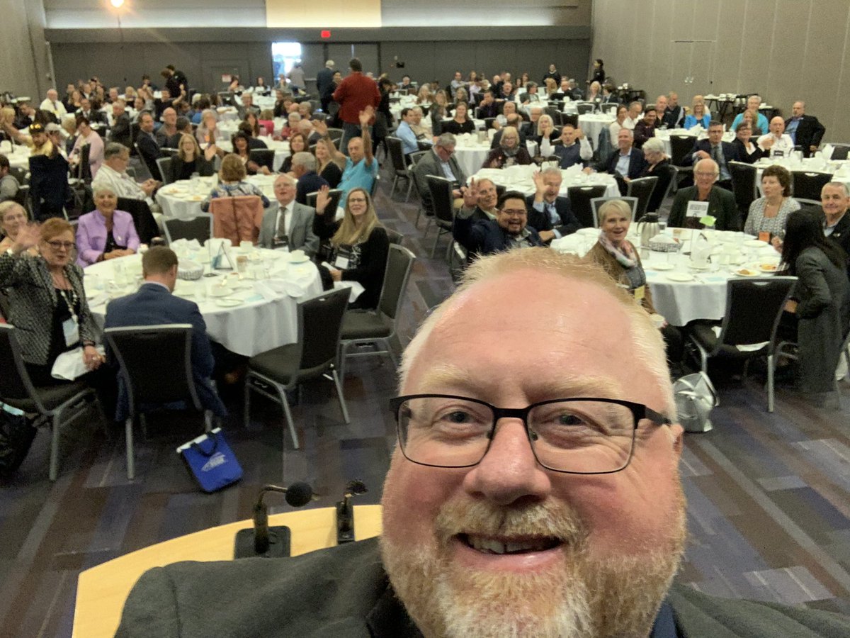 IAmCarlJensen's tweet photo. #AVICCselfie makes a return at #UBCM2019 as I had lunch w/ about 285 of my closest friends fr @THEAVICC! Great energy in the room as #AVICC colleagues gathered to break bread, network & learn fr each other! Honoured to be Prez of such a fantastic area assoc! #csaan #partnerships https://t.co/L4v2tAhCO0