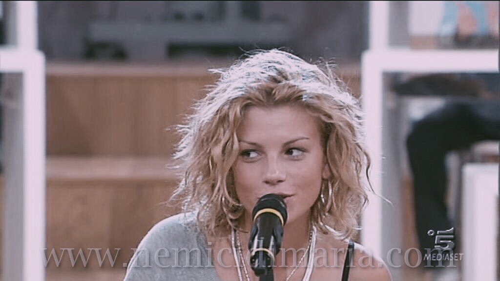 amorsisulcuore's tweet photo. "Emma Marrone"
"Marrone?"
"Sì, come il colore"
"Ammessa".

26.09.09 26.09.19 

10 ANNI DI NOI. 
10 ANNI DELLA NOSTRA STORIA. 10 ANNI DELLA NOSTRA MUSICA.
10 ANNI DEI NOSTRI ALTI E BASSI.
10 ANNI DI TE. 
SEI LA MIA CASA E PER SEMPRE LO SARAI.
#10annidiEmma 

🔐🏡❤️ https://t.co/OWpSpVWvhe
