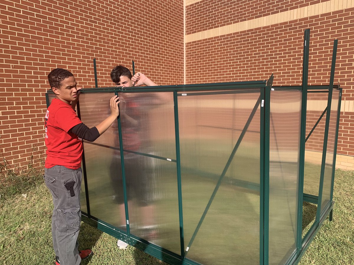 It’s happening! Thank you to our amazing Stem teacher <a href="/MrDeissler/">Mr. Deissler</a> and all the amazing students. I can not wait to start planting our fall and winter vegetables. #kmsfcs #farmtoschool <a href="/centennial_ef/">Centennial Courts E & F</a>  @klinger_ms <a href="/pa_fcs/">pafcs</a> #sayyestofcs