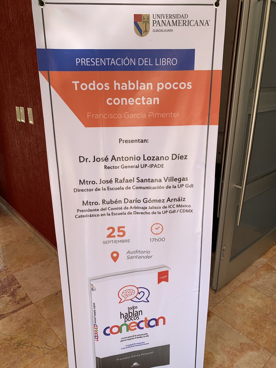 servelrod's tweet image. Con la Escuela de Comunicación @ComUPGdl, en la presentación del libro “todos hablan, pocos conectan” de Francisco García Pimentel @franciscogpr en la @UPGdl