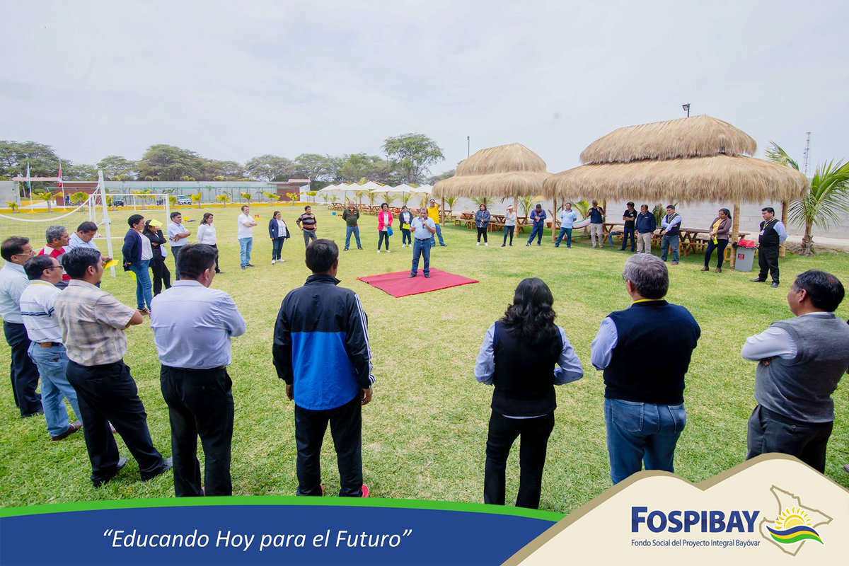 Fospibay's tweet photo. En el marco del Proyecto “Educando Hoy para el Futuro –Secundaria” que financia el @Fospibay en alianza estratégica con #UgelSechura se realizó el III Encuentro Anual de Directores 2019 denominado “Liderando Equipos para el Cambio”.
#Fospibay #DesarrolloParaSechura https://t.co/3kx20GmBZb