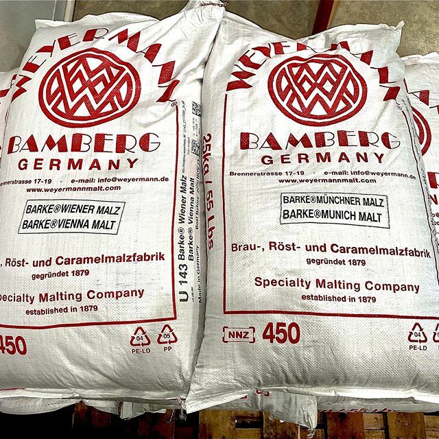 HiatusBrewing's tweet image. The malt is in and the hops should be here Monday. We will get this first batch underway next week 🍻

#OnHiatus #PushPause #BackIn30 #WishYouWereBeer #beer #craftbeer #brewery #beerlove #hops #beerme #beerstagram #beertography #beergeek #beers ift.tt/2lOEJhD