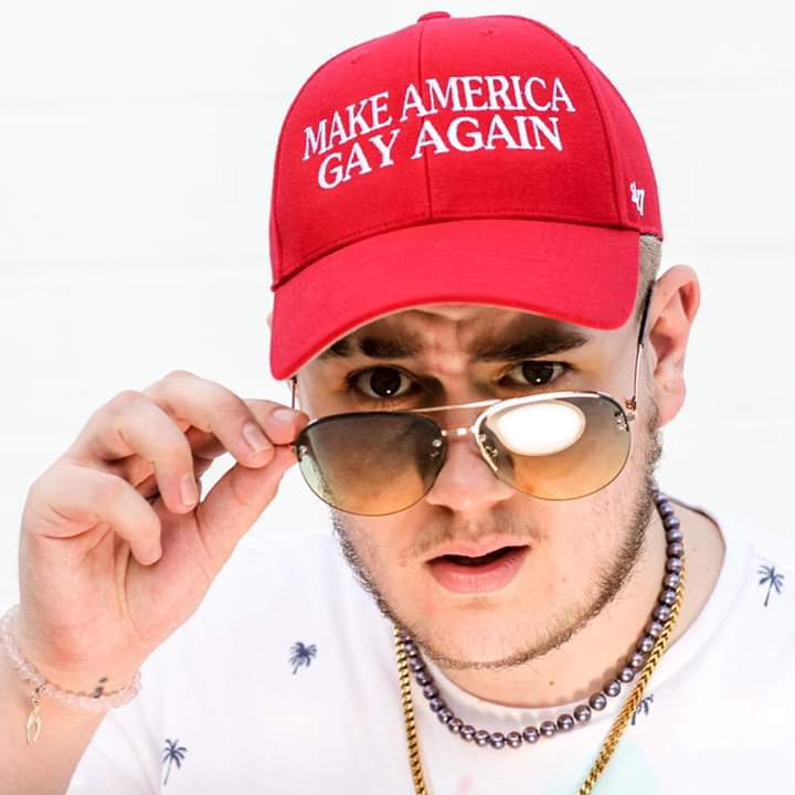 Excited !!! The number 1 Gay Rapper in America. @brycequartz. Will be live on Chef Murph Radio  EDM House Party Friday 4 th 7 pm EST will be performing in the kitchen his new album October 5th. 5 pm
m.facebook.com/story.php?stor…