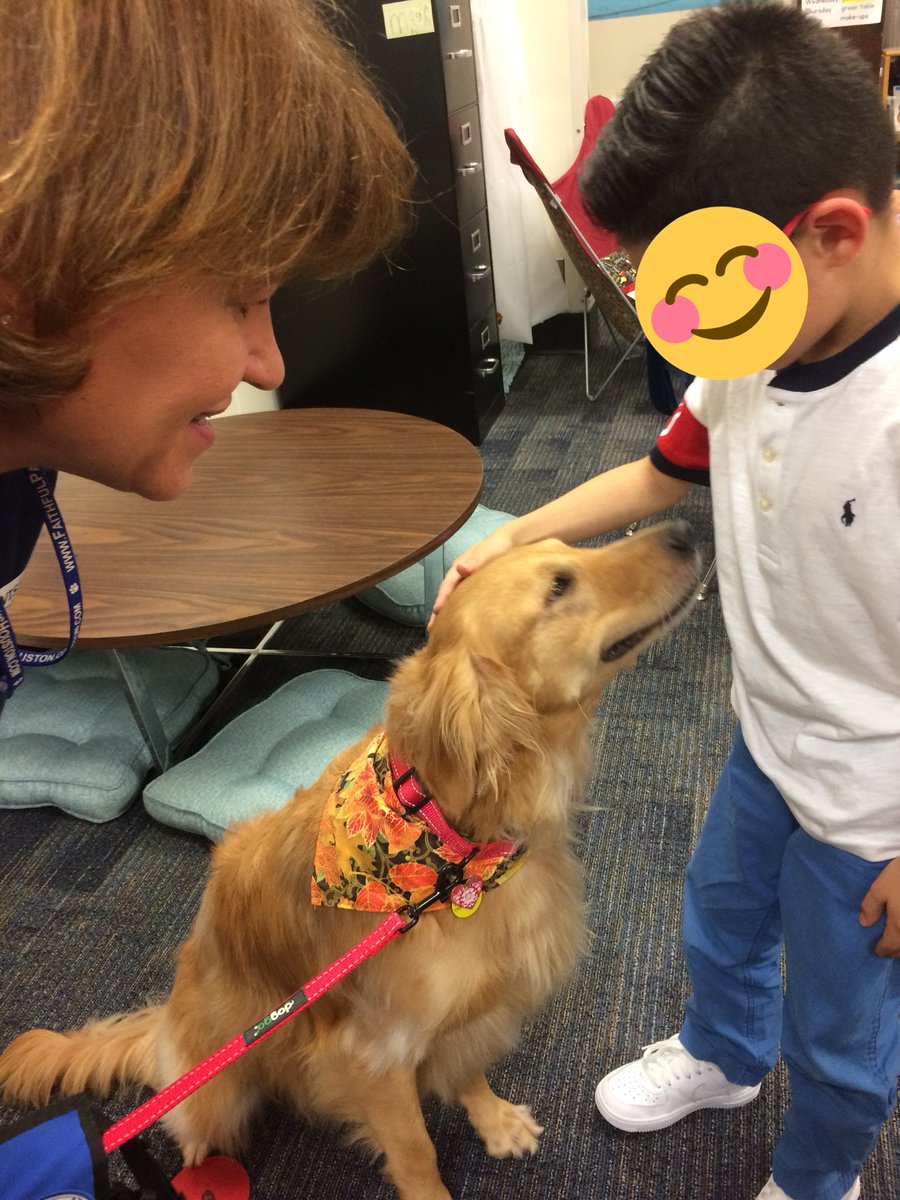 Baldwin_teacher's tweet photo. Puppy love! πππ @TheissTigers #FaithfulPawsHouston #PERKprogram #TherapyDogsMakeGoodListeners https://t.co/DYRF2env2E
