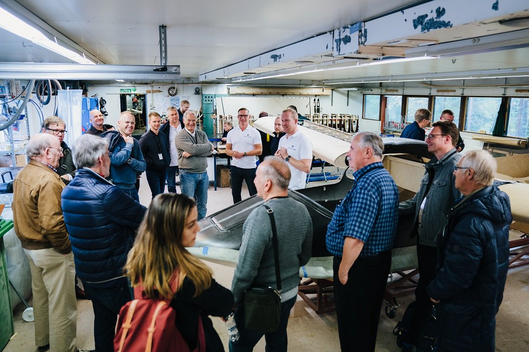 AtolAvionOy's tweet photo. AOPA Presidents meeting visited Atol manufacturing facility in Rovaniemi.

The first serial production Atol Aurora will be ready for flight in October and the aircraft was presented to AOPA Presidents. We had good discussions of status of sea plane flying in different countries. https://t.co/TvcDOSPI88