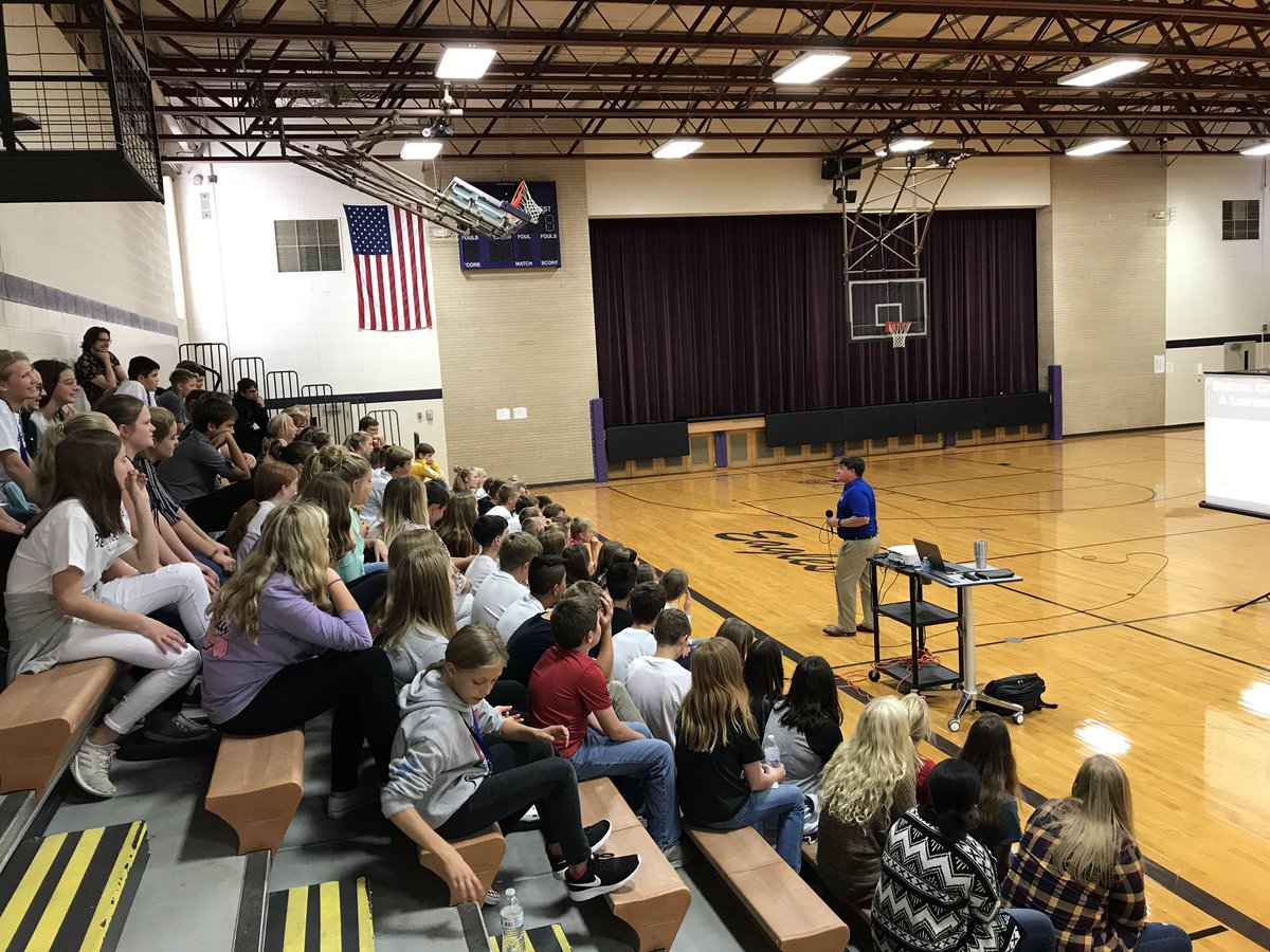 Big shout out to @btruhe for sharing digital citizenship info with our #milfordsoar students! Great presentation!