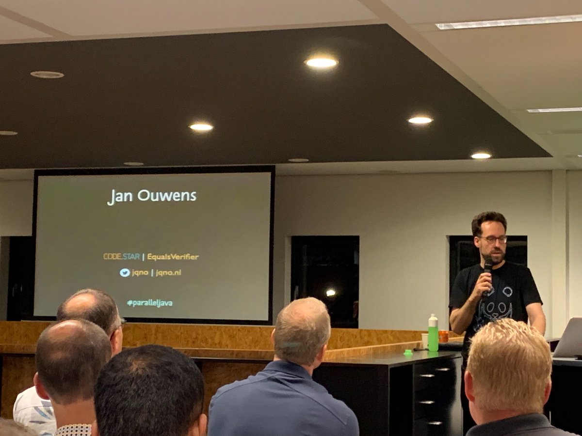 BoschJava's tweet image. And the second talk is starting with @jqno