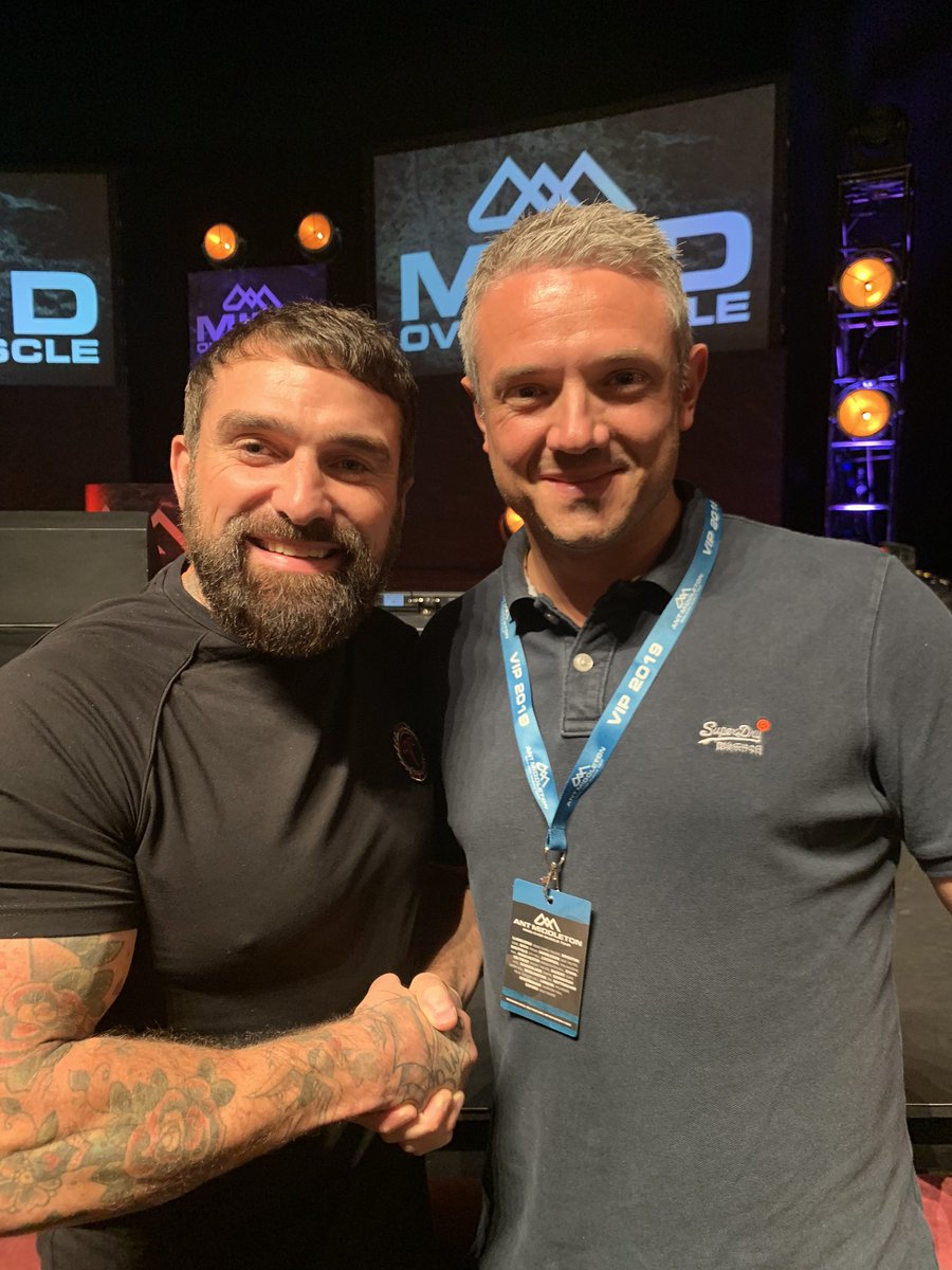 naich30's tweet photo. Top man @antmiddleton nice to meet you, although the light in this place makes my barnet look like a nan 🤣🍺 https://t.co/8RaJtVnWlo