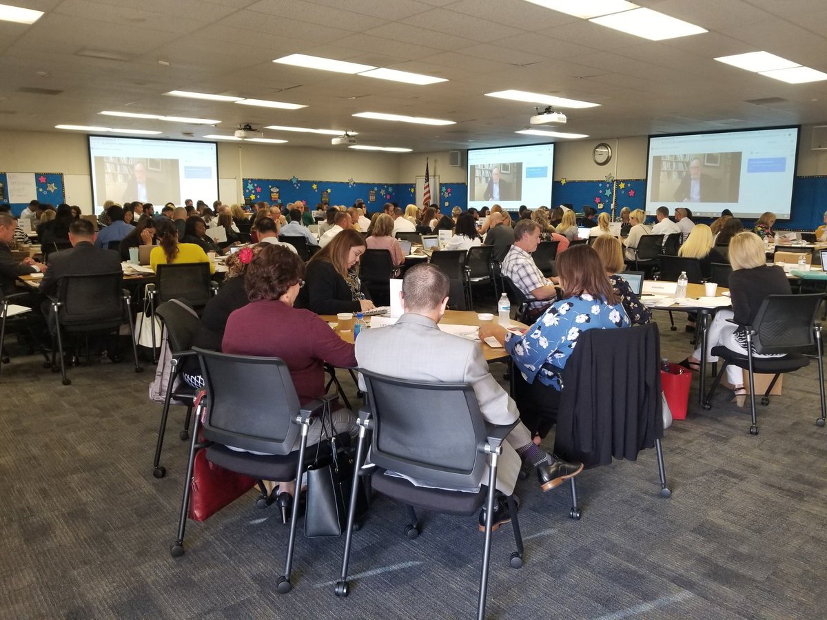 JenniferP_IED's tweet photo. We ARE Districts in the Move. Leaders develop and extend leadership to others. #districtsonthemove1920 @go_InnovateED https://t.co/Czi6JsXPXn